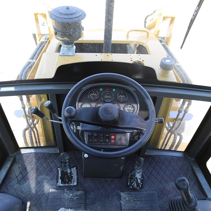 4×4 Compact Loader Backhoe